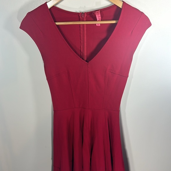 Eight Sixty Red Cap Sleeve Short Dress V-Neck XS Cocktail Flare - Picture 6 of 9